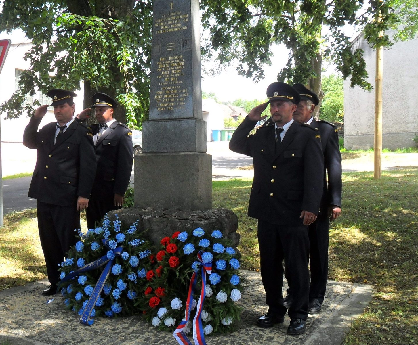 Oranžový rok 2012 v Chrášťanech